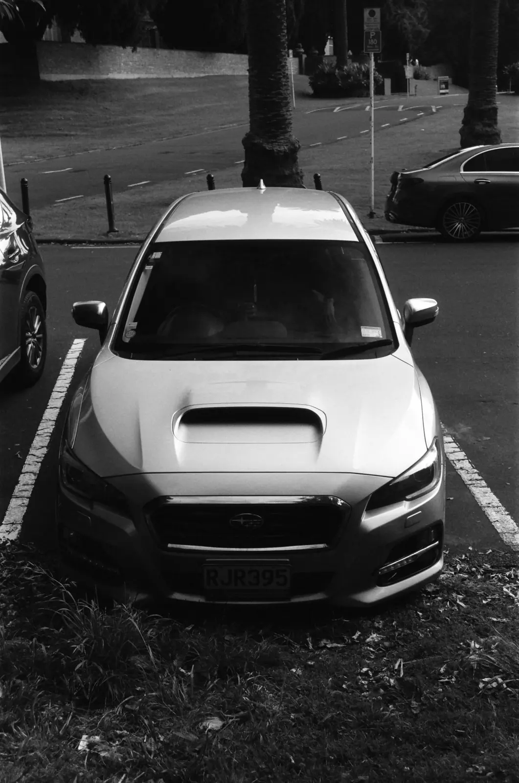 Cars, photo 2 of 20