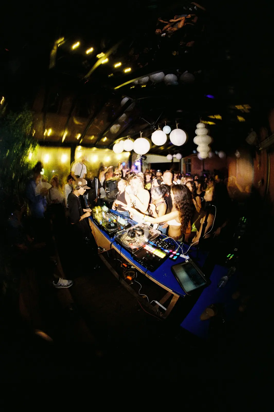 Nightclubs, photo 12 of 15