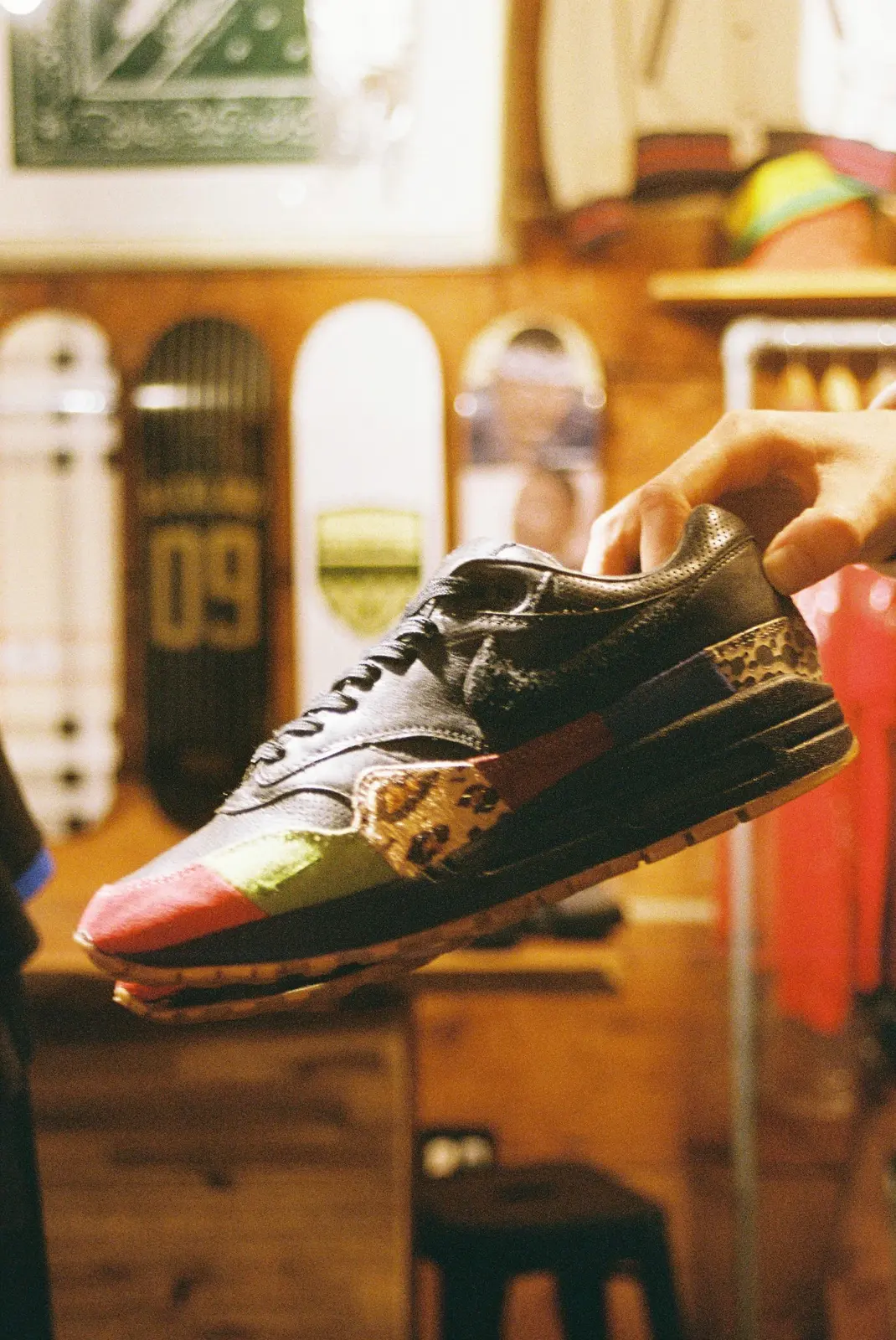 Omni Store Late Night, photo 7 of 28