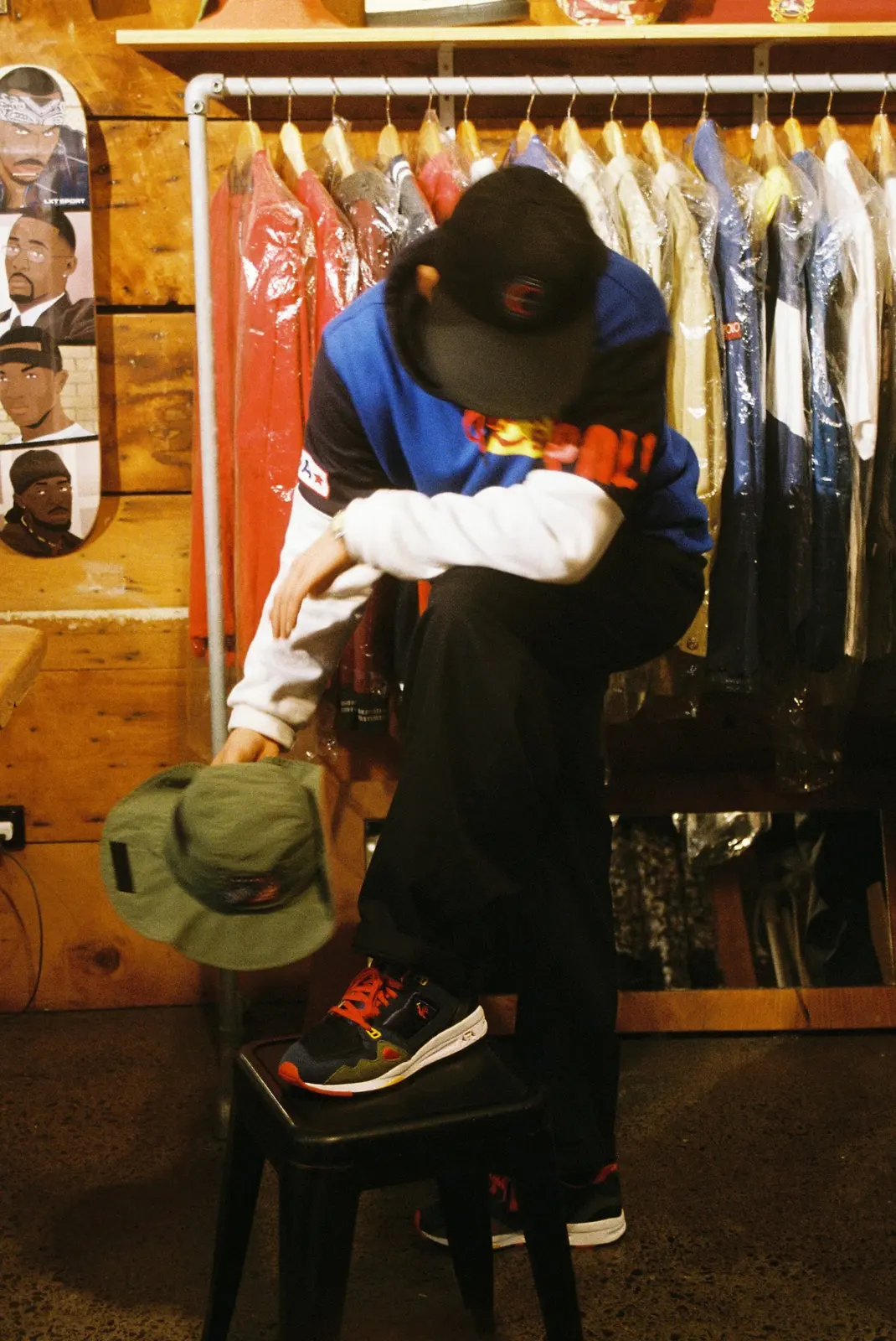 Omni Store Late Night, photo 11 of 28