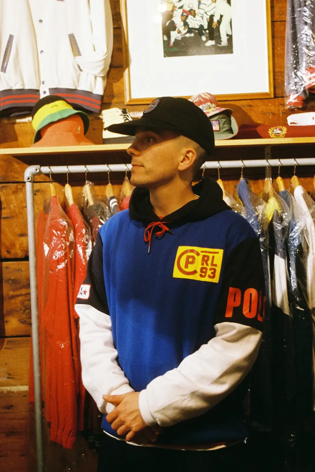 Omni Store Late Night, photo 14 of 28