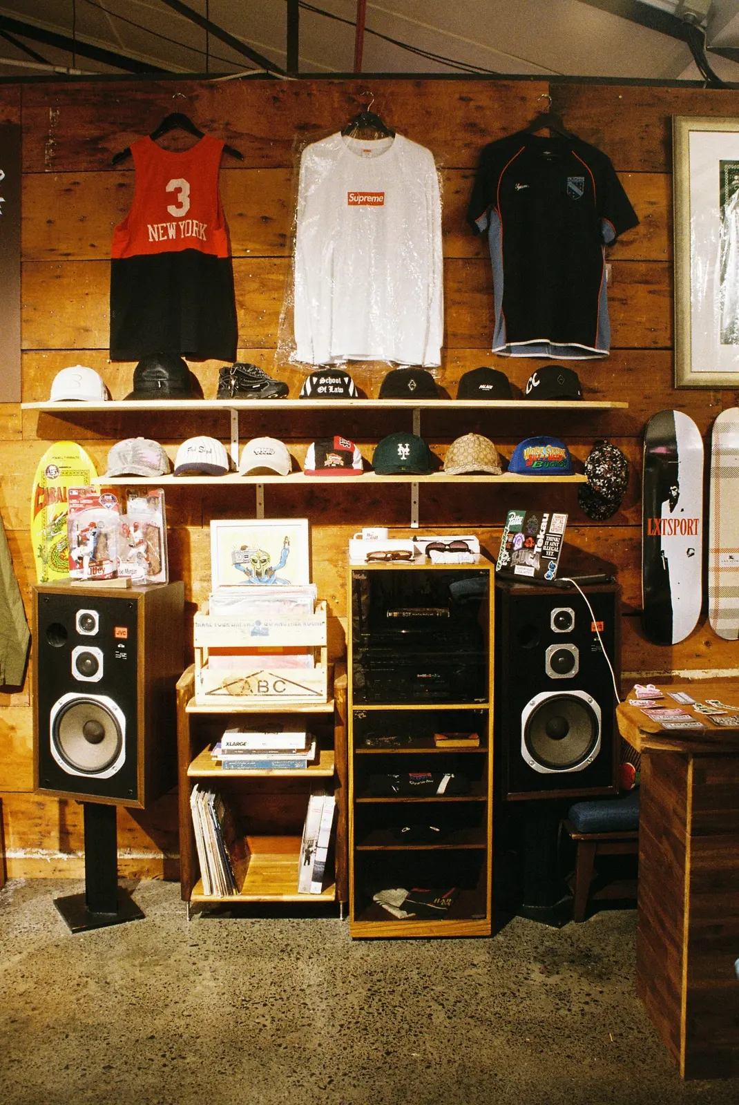 Omni Store Late Night, photo 22 of 28