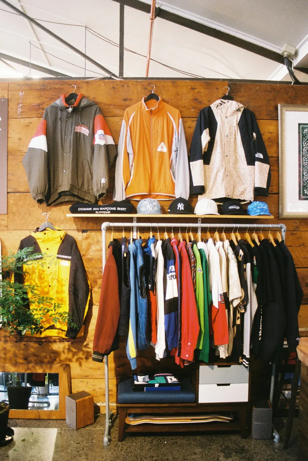 Omni Store, photo 2 of 24