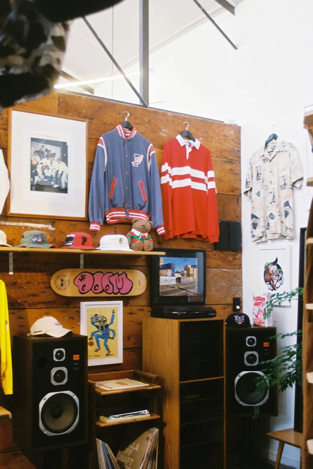 Omni Store, photo 9 of 24