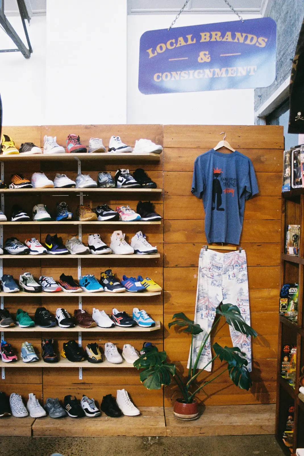 Omni Store, photo 13 of 24