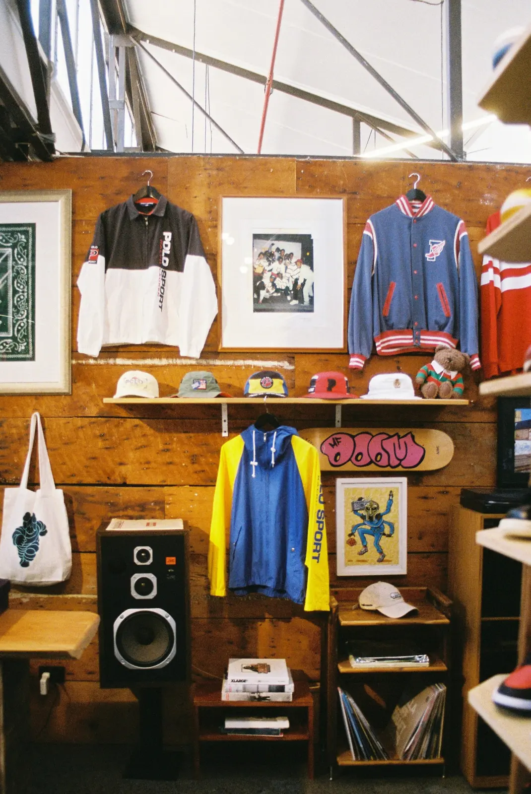 Omni Store, photo 14 of 24